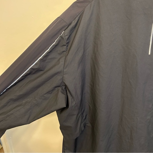 lululemon athletica Men’s Super Light Black Windbreaker Hooded Zip Up Large - Picture 9 of 11
